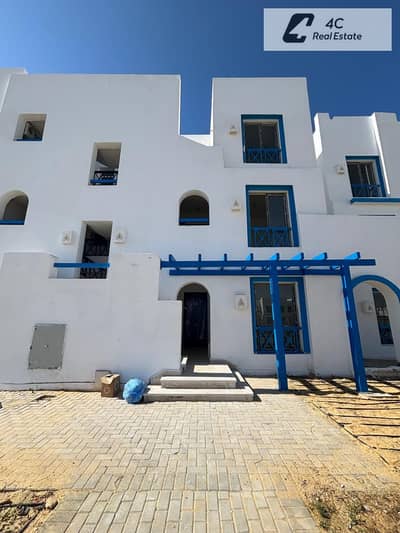 بأقل من سعر الماركت شاليه تشطيب كامل Lagoon view بتقسيمة مميزة ماونتن فيو رأس الحكمة – الساحل الشمالي  جاهز للمعاينه و الاستلام