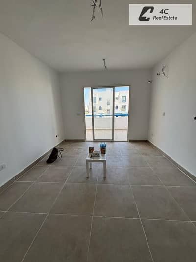 بأقل من سعر الماركت شاليه تشطيب كامل Lagoon view بتقسيمة مميزة ماونتن فيو رأس الحكمة – الساحل الشمالي  جاهز للمعاينه و الاستلام