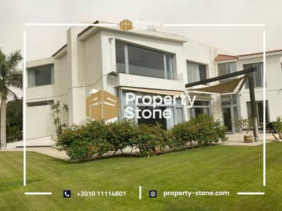 Ultra Modern Villa for Sale in Katameya | Private Swimming Pool | Large Garden | Direct Golf & Lakes View