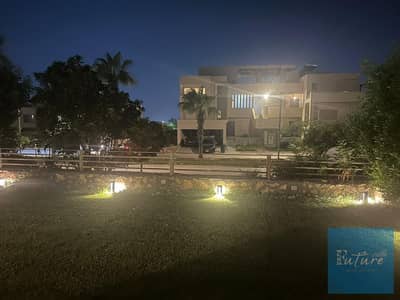 شاليه للبيع في هاسيندا باي أرضي بجاردن  3 غرف 3 حمام  فيو مميز دايركت علي البول مفروش بالكامل  - hacinda bay north coast