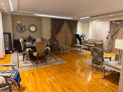 apartment for sale in the third destrict  in elhsorouk city