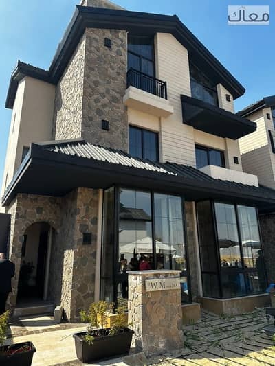 **In the Heart of New Cairo — Fully Finished Villas Next to AUC**