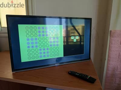 شاشة تورنيدو 32 بوصة LED HDMI + USB بحالة ممتازة