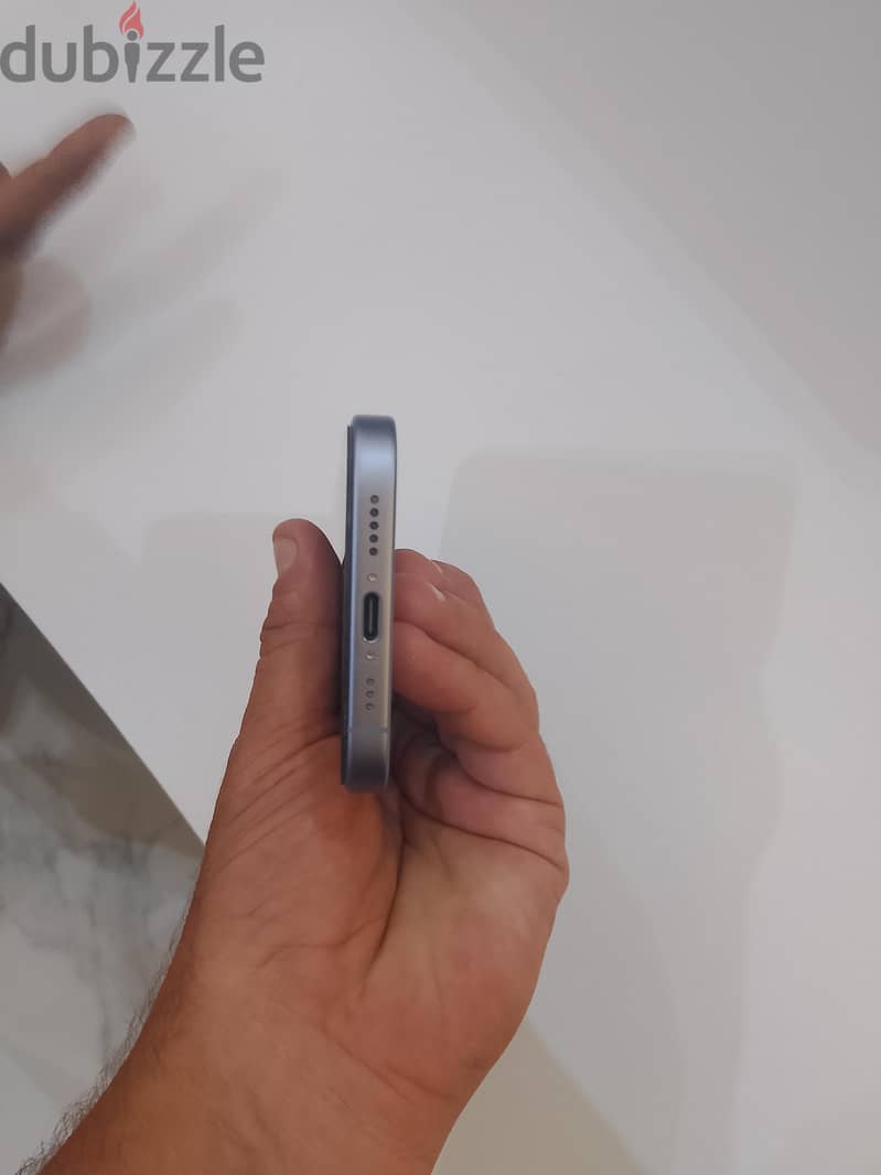 آبل - آيفون 17 5