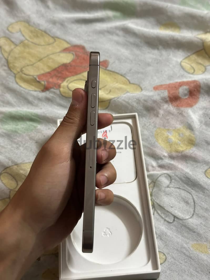 IPhone 15 Pro max 3