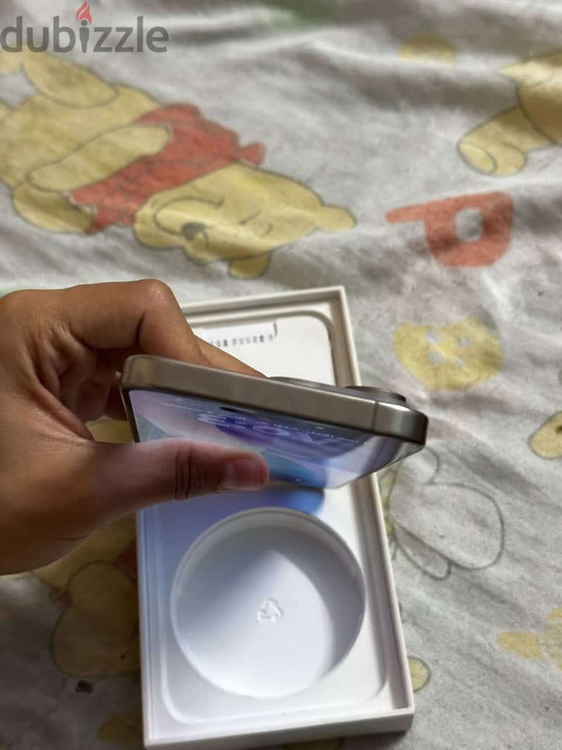 IPhone 15 Pro max 4