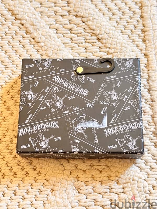 True Religion Men’s wallet 3