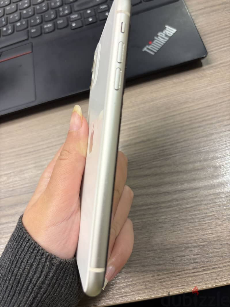 Apple - iPhone 11 3