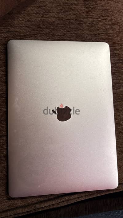 ماك بوك إير (MacBook Air) فضي