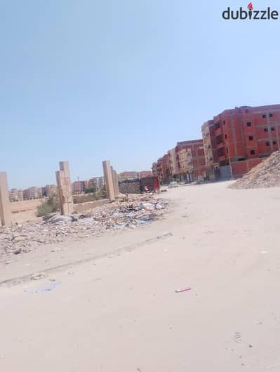 قطعة أرض مميزة بطريق الواحات جاهزة للبناء على شارع رئيسي بالقرب من صينية الواحات وجامعة SMA ونوال الدجوي والجامعة التكنولوجية ومول مصر