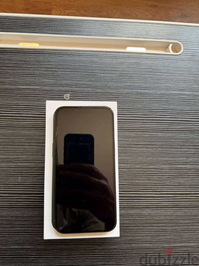 Iphone 13 256 GB ( Green with the box ) 2