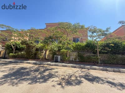 A rare opportunity in Al-Rehab 2 Villa Model Z – the largest model in Al-Rehab 2, with a wide garden view, large and distinctive. Land 750m² | Buildings 515m² 4 master bedrooms + office + living room