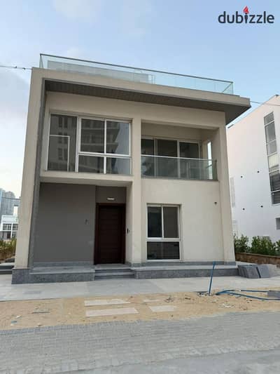فيلا مستقلة للبيع في Mazarina Island - الساحل الشمالي - 303 متر - أرض 420 متر - تشطيب كامل - استلام فوري