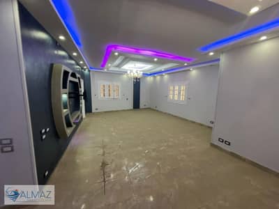 Unfurnished 160 sq m apartment for rent with kitchen in the Third District Villas, Fifth Settlement, near View Zone.