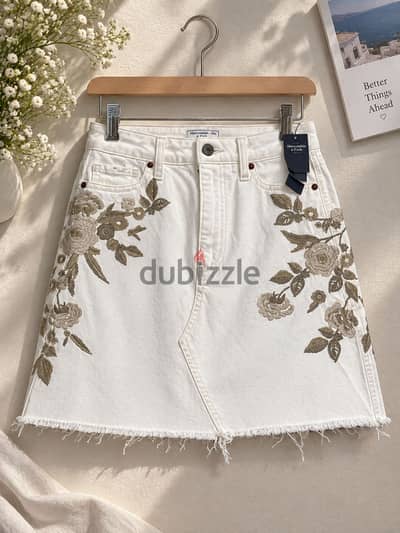 Abercrombie & Fitch rose-colored skirt