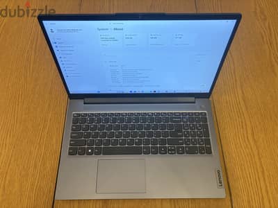 Lenovo Ideapad Slim 3 Touchscreen i5-12450H