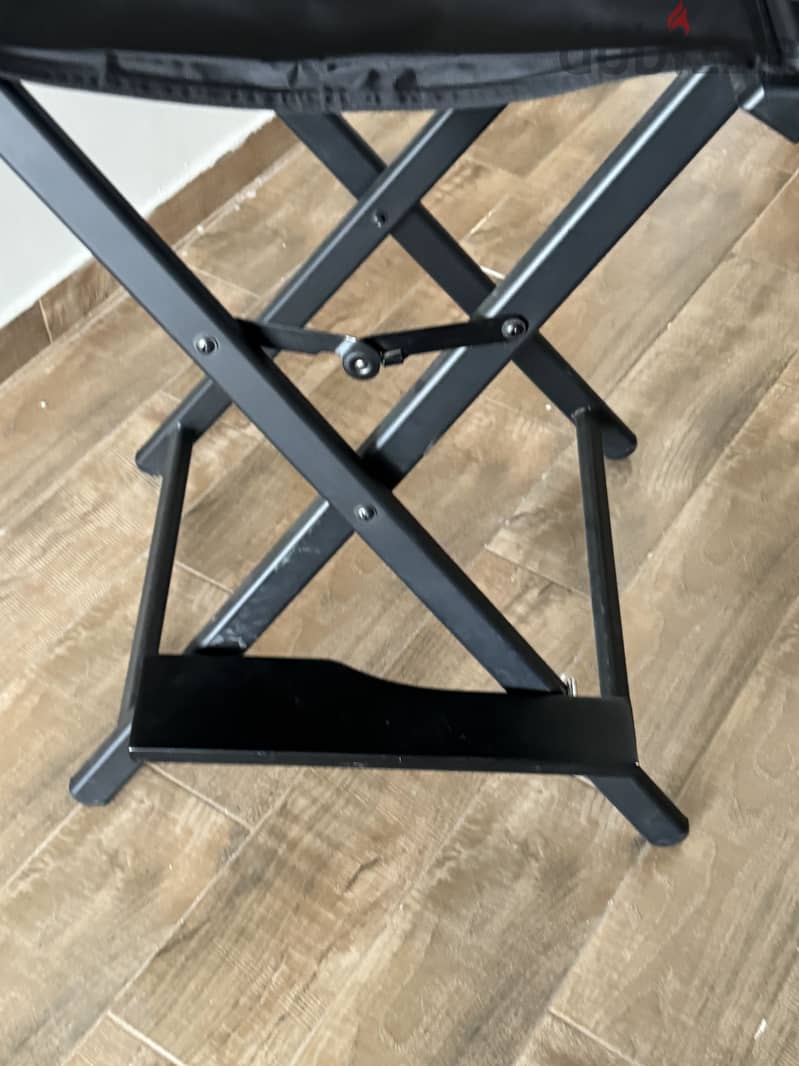 Samir William Makeup Chair 3