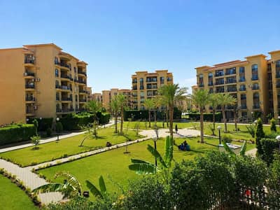 Al Rehab 2 – 119 sqm apartment for sale; first floor overlooking the garden. 3 bedrooms, 3 bathrooms (including one master suite). First floor with el