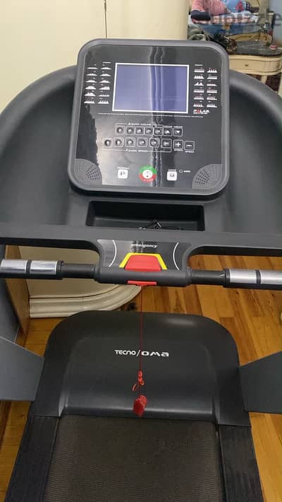 Treadmill OMA 2650CA تريد ميل ٦ حصان