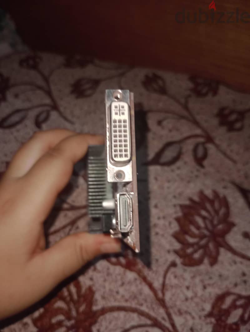 Amd Radeon HD 5450 1 جيجا ddr3 1