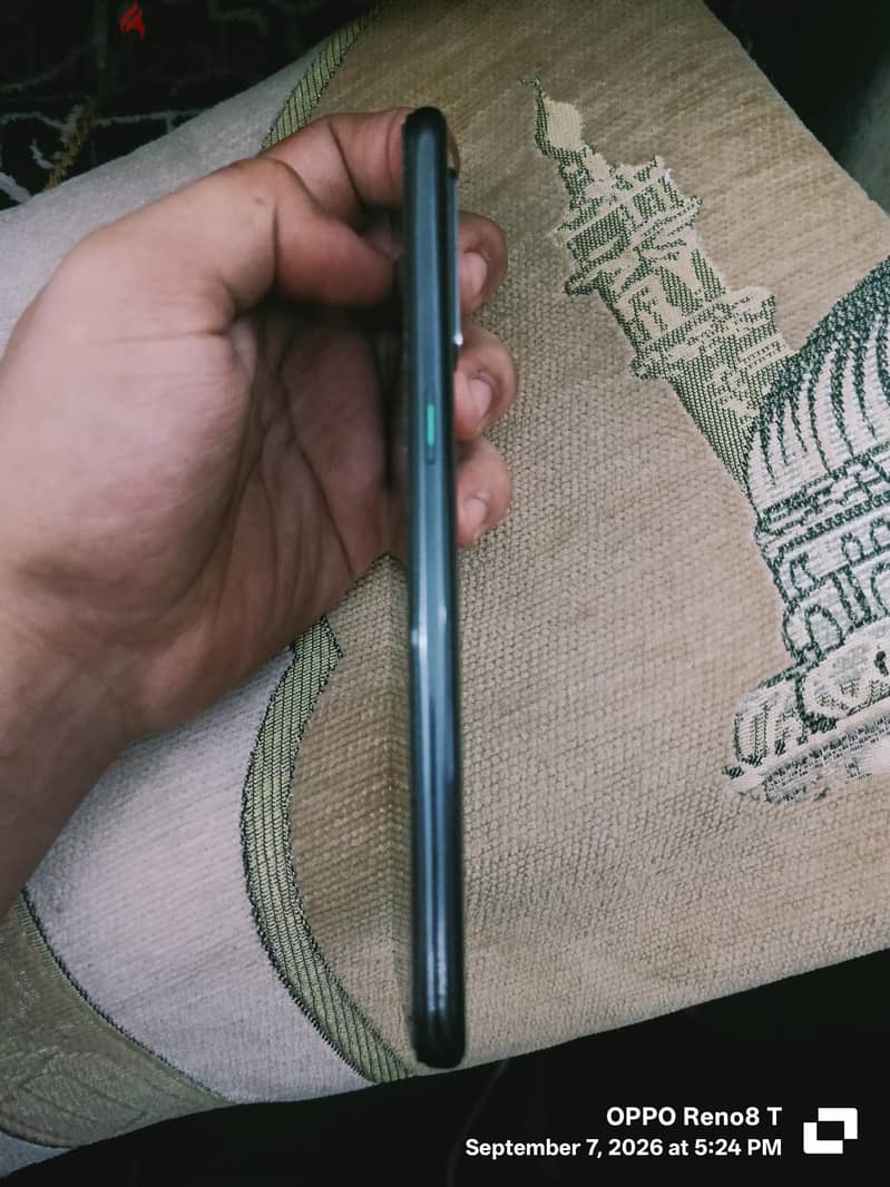 OPPO Reno3 2