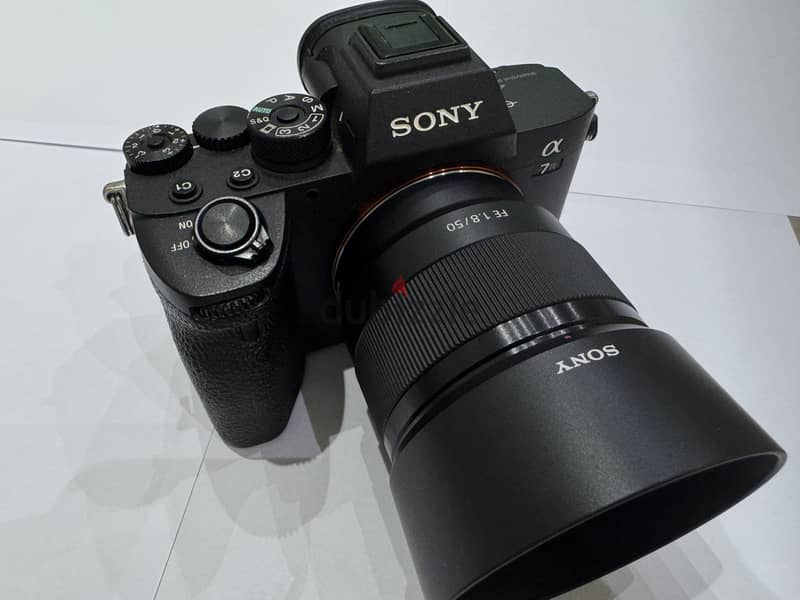 Sony A7R IV + lens 50m 1.8 9