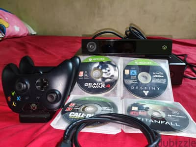 Xbox one بدراعين و Kinect و تمن سيديهات