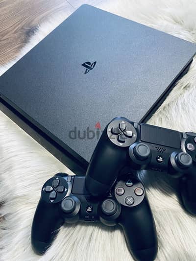 PlayStation 4 slimبلايستيشن فور سليم
