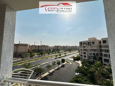 For sale in my city B10 area 200m super lux finishing