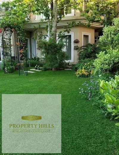 Villa for sale at half its price next to Madinaty Compound and Sodic East