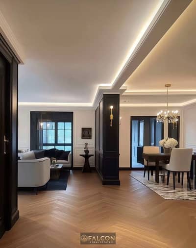 فيلا للبيع متشطب luxury high end بفيو خيالي علي lagoon في كمبوند طلاله Talala امام مدينتي Madinaty و سوديك ايست sodic east