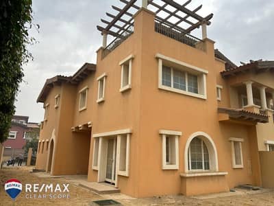 Open landscape view | Twin house for sale in Hyde Park | 320m² built-up area | 378m² land area | 4 bedrooms | 2 master bedrooms | Semi-finished