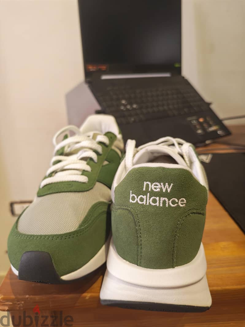 new balance 370 sneakers 3