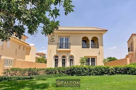 Corner Triple-View Townhouse Villa in the Most Prestigious Compound in New Cairo , Hyde Park, Near Mivida, Palm Hills & Mountain View.