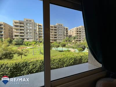 شقه مفروشه بالكامل بالاجهزة الكهربائيه للايجار  جاهزه ع الاستلام فوري - اميز لوكيشن - ذا سكوير