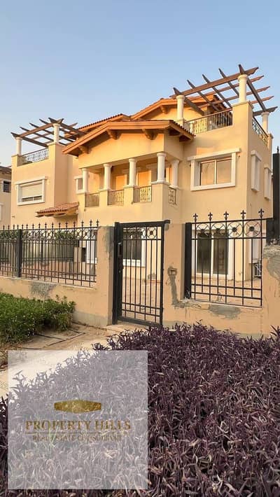ڤيلا للبيع بأقل من سعر الماركت في التجمع بجانب ميڤيدا والجامعه الامريكيه وماونتن ڤيو