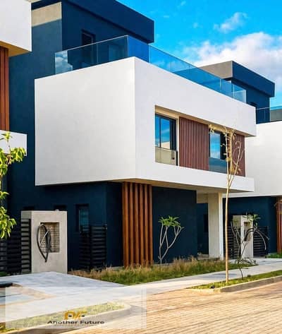 An exceptional townhouse available for immediate handover in Sun Capital Compound, near Zewail City.