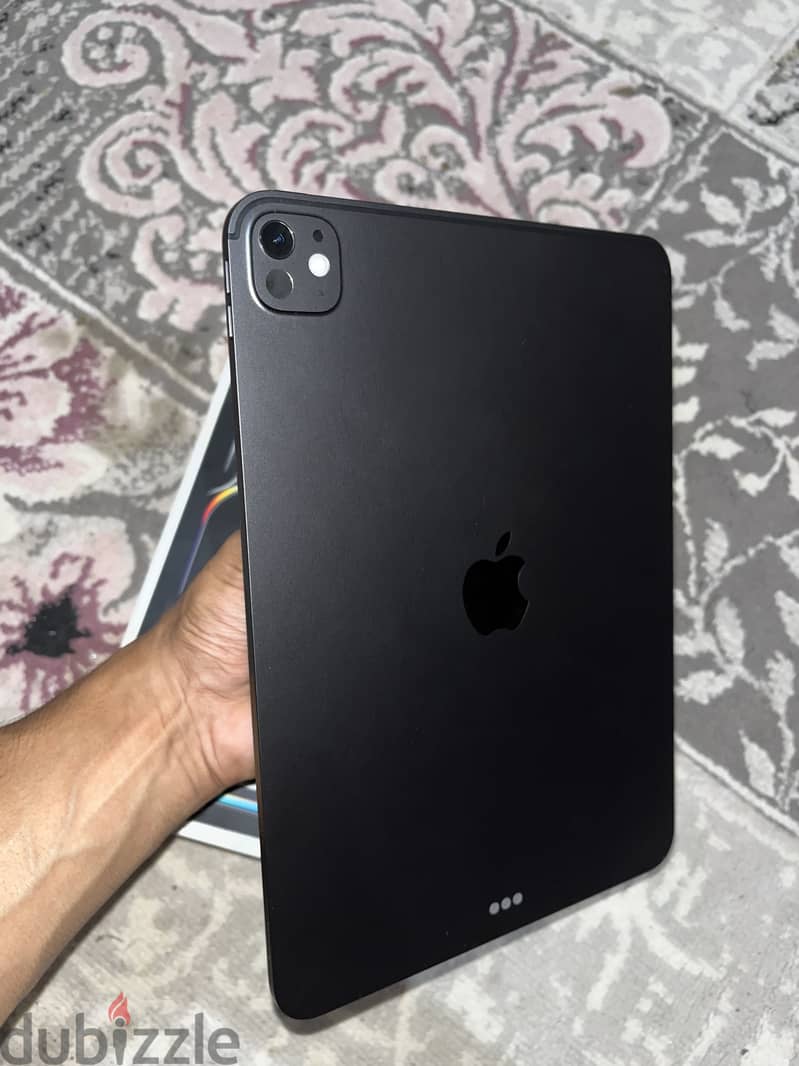 I Pad pro M5 11 inch 1