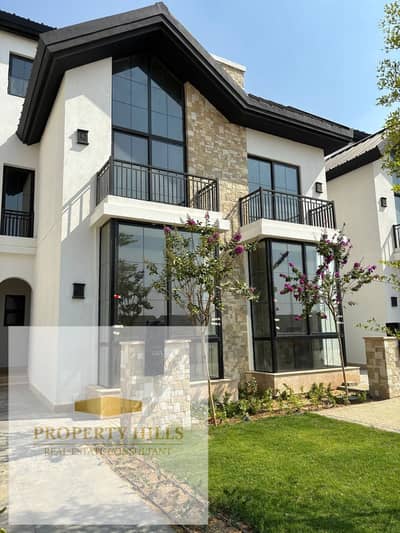 Villa for sale with a lake view at the lowest price in the market in New Cairo (Fifth Settlement).