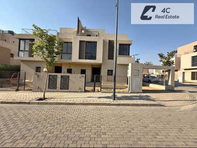 Townhouse Middle 234 sqm for Sale in Sodic East Ultra Super Lux Finishing Prime Elevated Location | Owner Direct