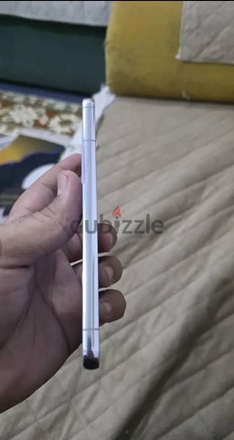 Samsung Galaxy S22 Plus 4
