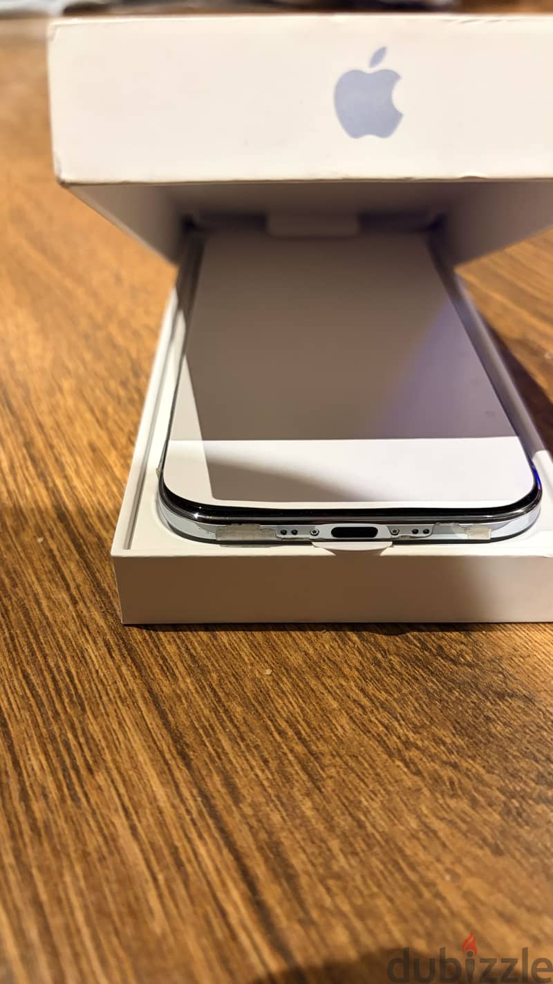 Apple - iPhone 17 Air 1