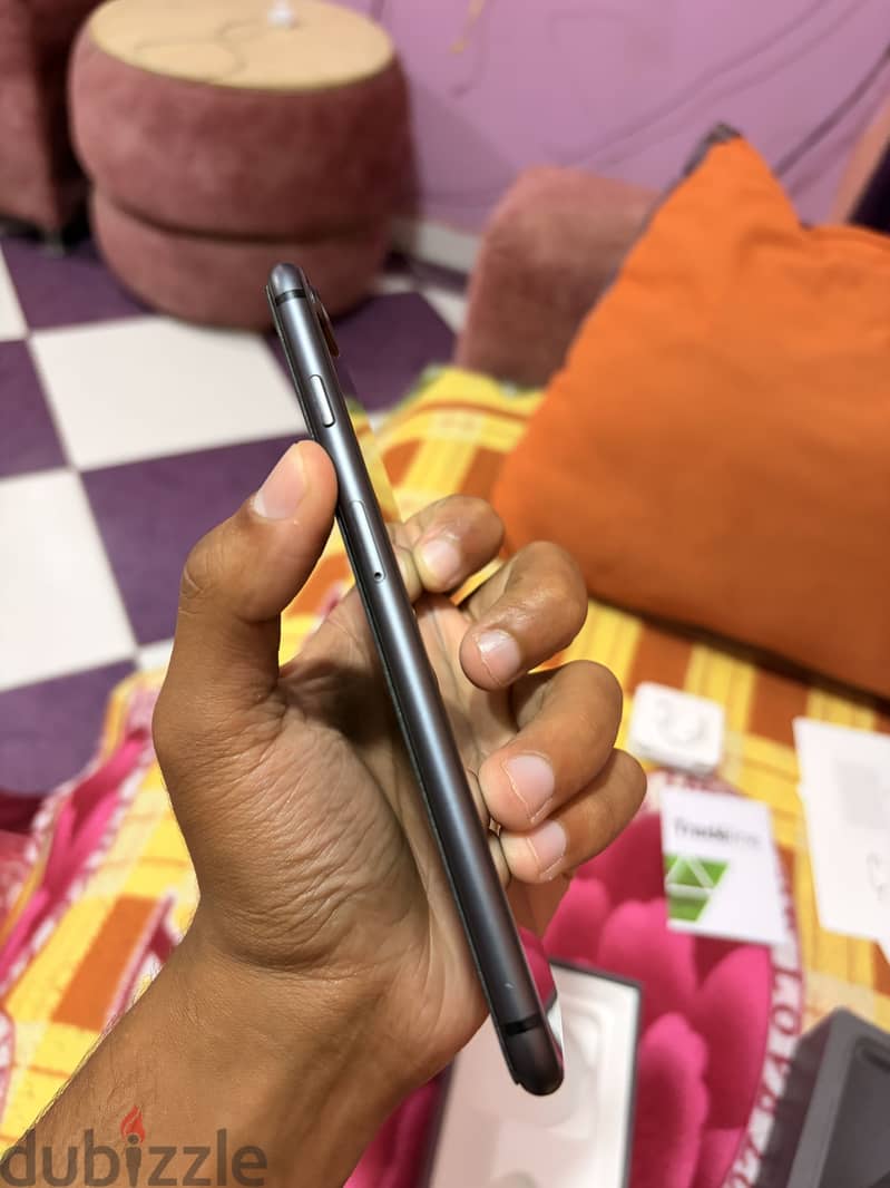 آبل - آيفون 8 بلس 1