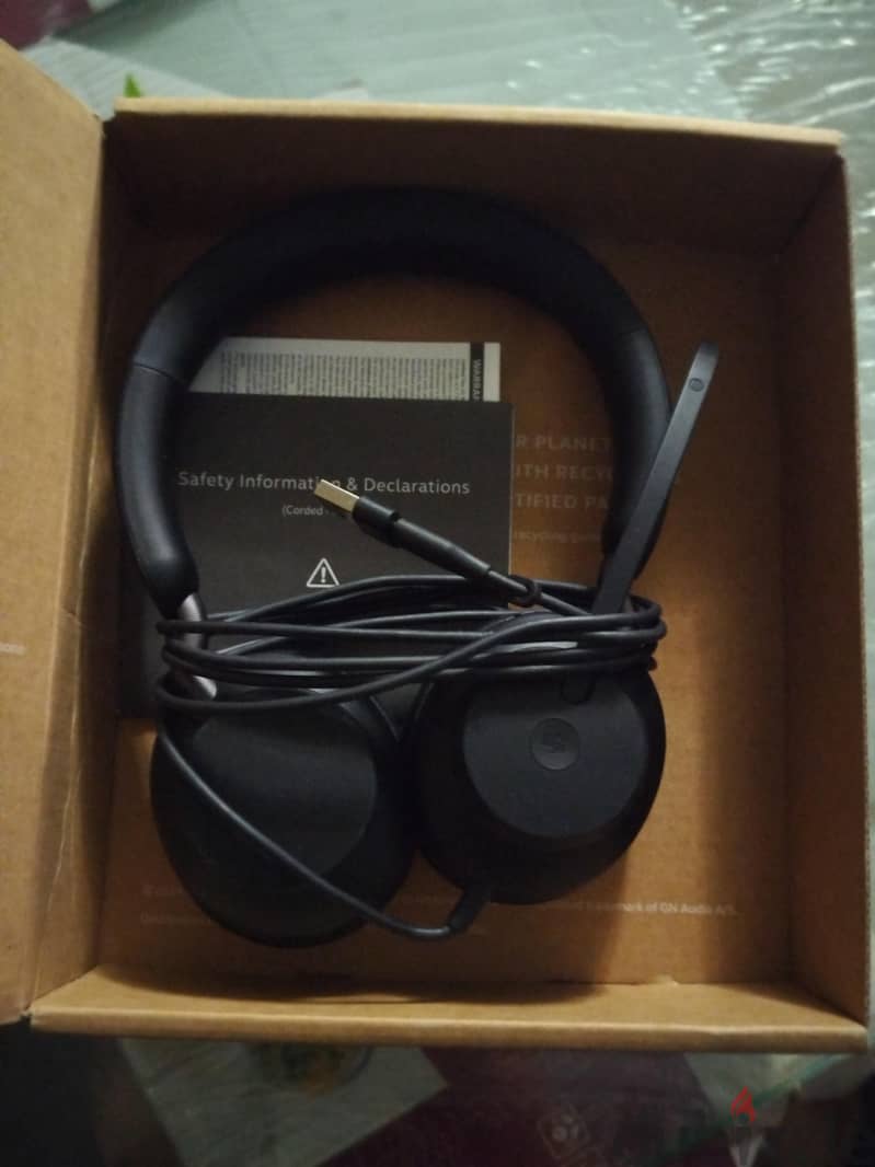 Jabra Evolve2 40 SE 1