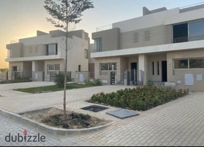 Townhouse for Sale in The Crown Palm Hills - 6th of October - Phase 2 - Prime Location - Ready to Move - Semi-Finished - Spacious Roof