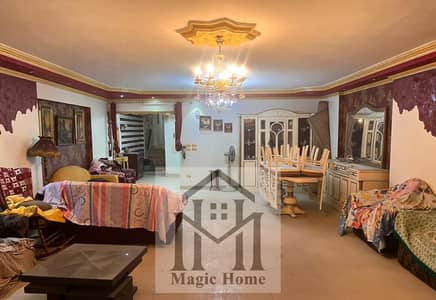 "An excellent residential and investment opportunity: a spacious apartment with a comfortable layout in an upscale building, registered in the Real Es