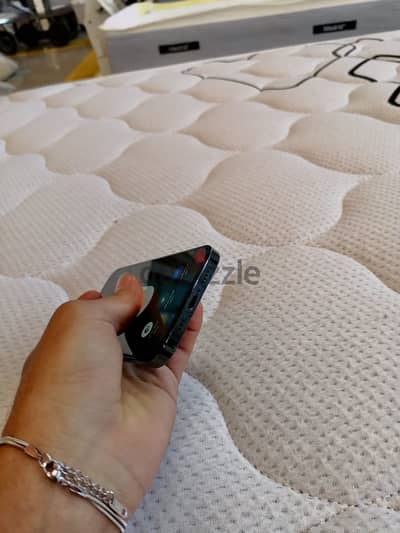 آبل - آيفون 12 برو