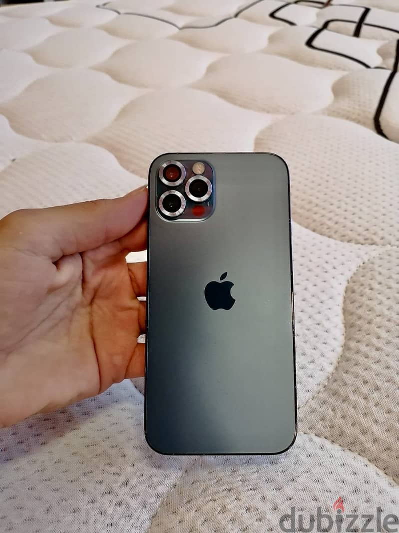 آبل - آيفون 12 برو 1