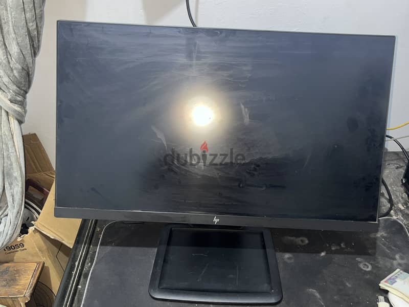 HP Z27 27-inch 4K UHD Display 3