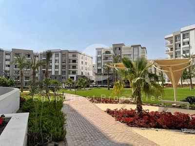 HOT PRICE 2BD Installment 8 Years DownPayment 395K For Sale in Hyde Park New Cairo